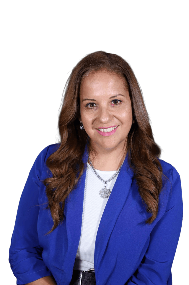 Claudia Casares - Contadora Pública